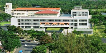 Ph&aacute;t triển đ&ocirc; thị gi&aacute;o dục: Kh&ocirc;ng chỉ cần trường học