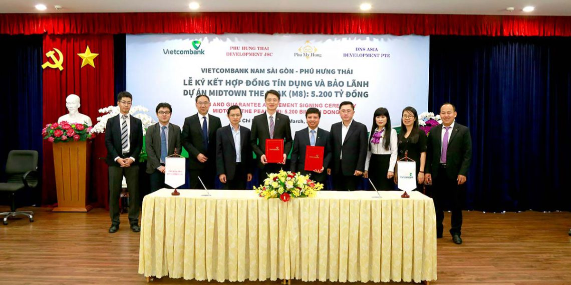 Vietcombank Nam Sài Gòn ký kết hợp đồng tín dụng và bảo lãnh dự án Midtown – The Peak