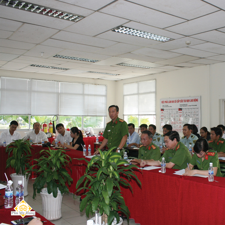 The panel discussion regarding fire prevention and fire fighting (fpff) at Phu My Hung