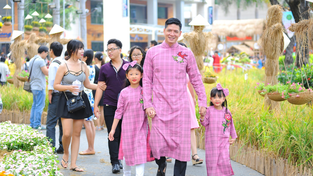 Hội chợ hoa xuân Phú Mỹ Hưng – những sắc màu văn hóa