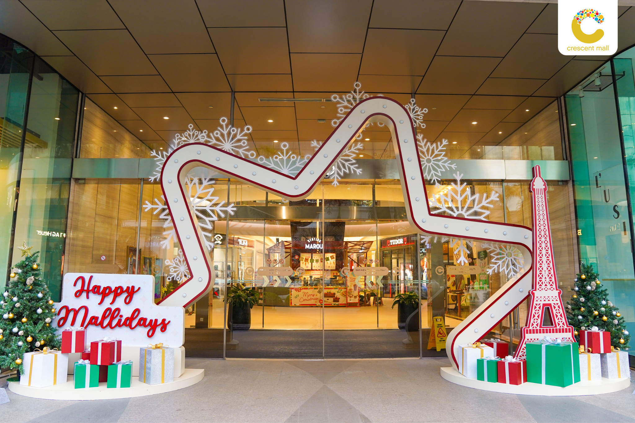 Giáng sinh rộn ràng tại “kinh đô ánh sáng” Crescent Mall