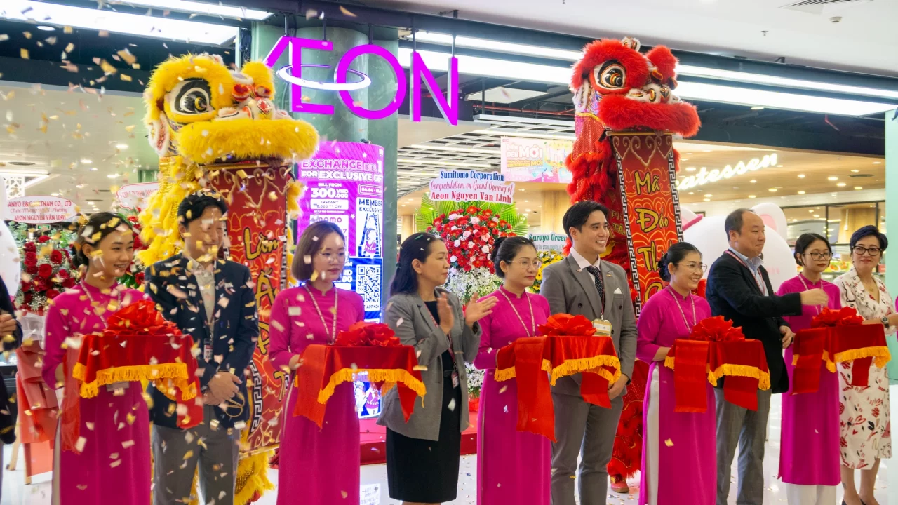 AEON launched officially at Crescent Mall