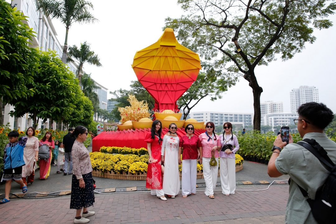 Tiểu cảnh Linh xà đại phú