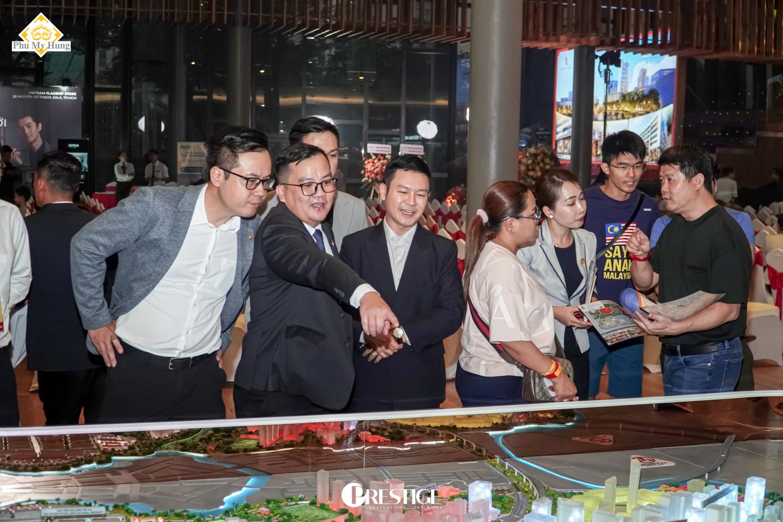 Đại diện Prestige tìm hiểu quy hoạch dự án The Sculptura